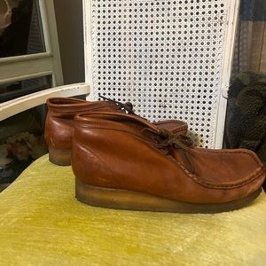 Men’s Clark wallabies size 9. Vintage